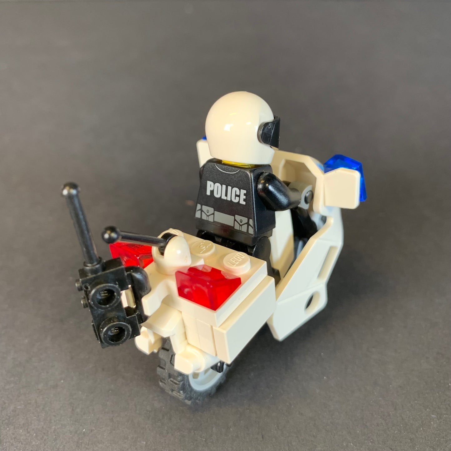 Lego Police Motorcycle - Black Sticker Version (7235)