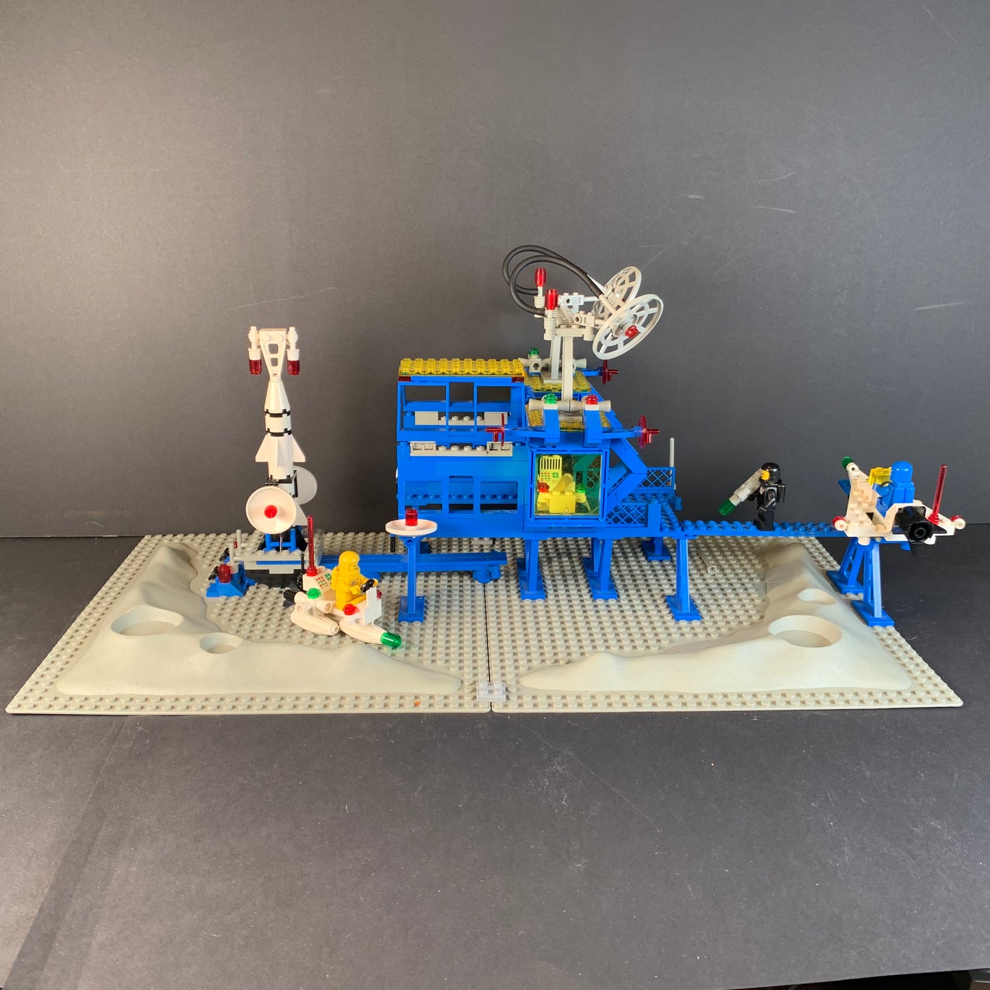Lego Inter-Galactic Command Base (6971)
