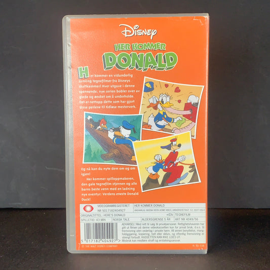 Her Kommer Donald VHS