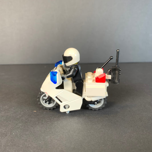 Lego Police Motorcycle - Black Sticker Version (7235)