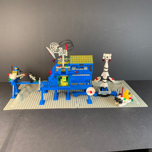 Lego Inter-Galactic Command Base (6971)