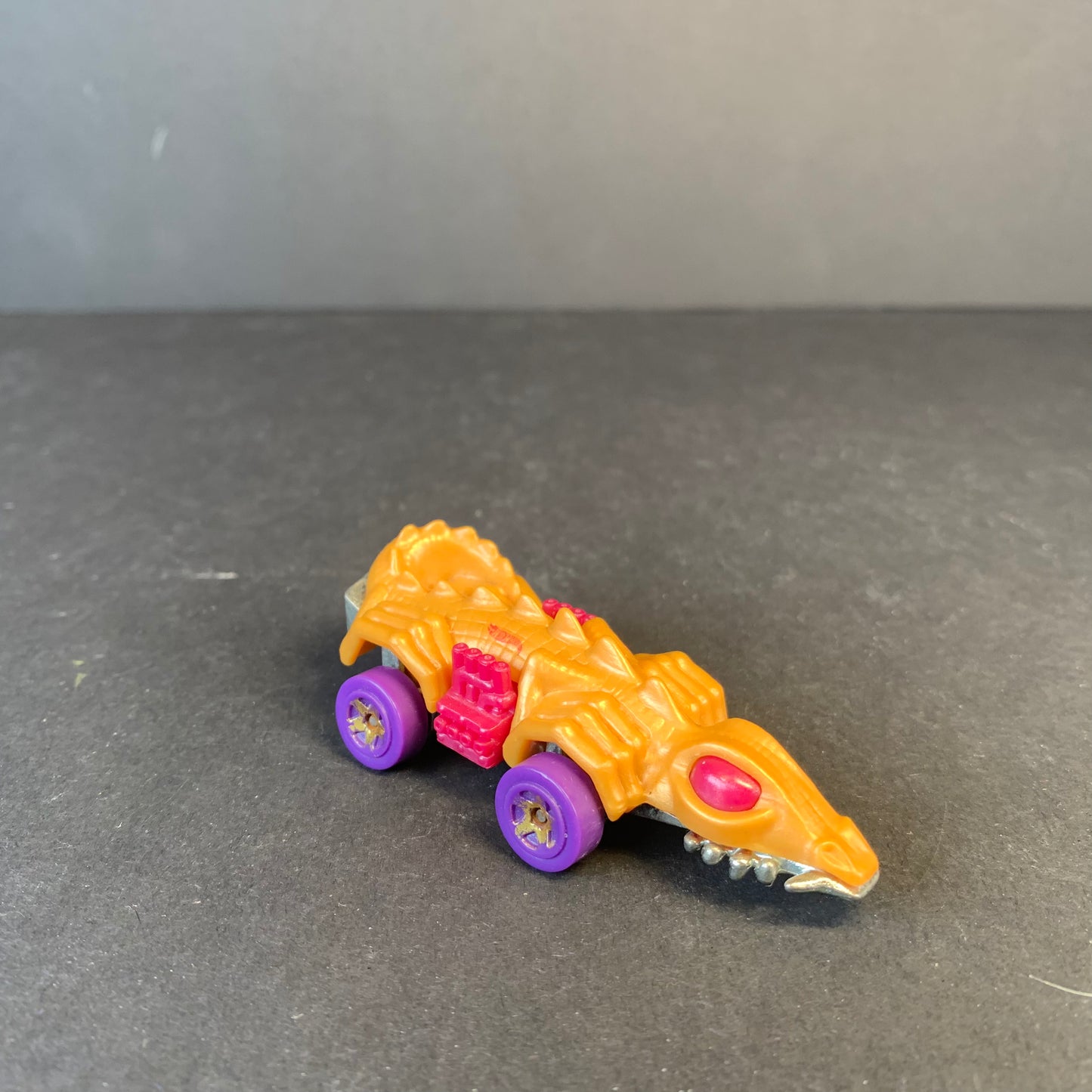 Hot Wheels Dino Riders Fangster Mattel