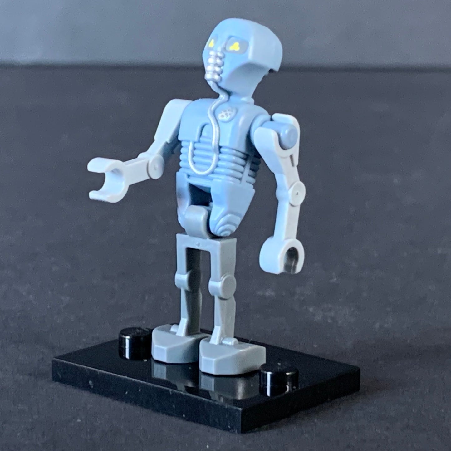 Lego Star Wars 2-1B Medical Droid minifigur