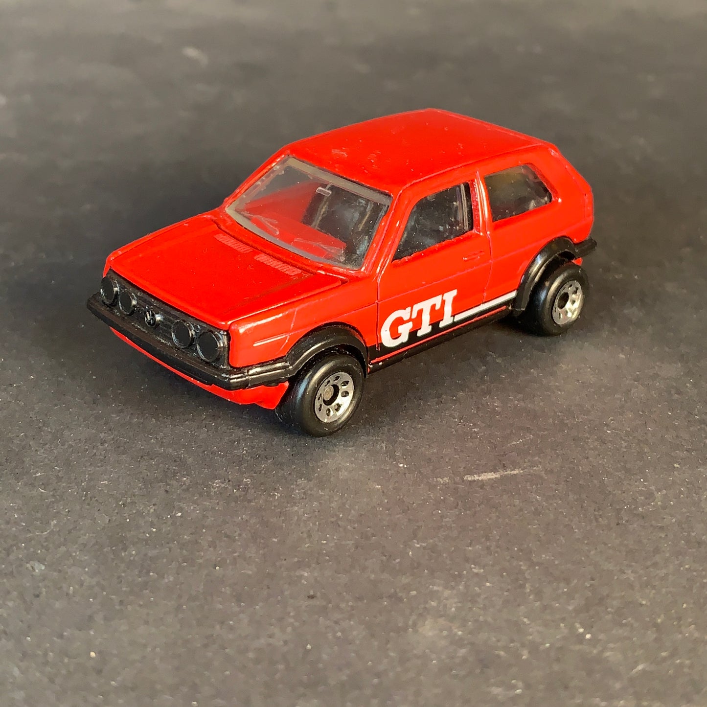Matchbox Volkswagen Golf GTI