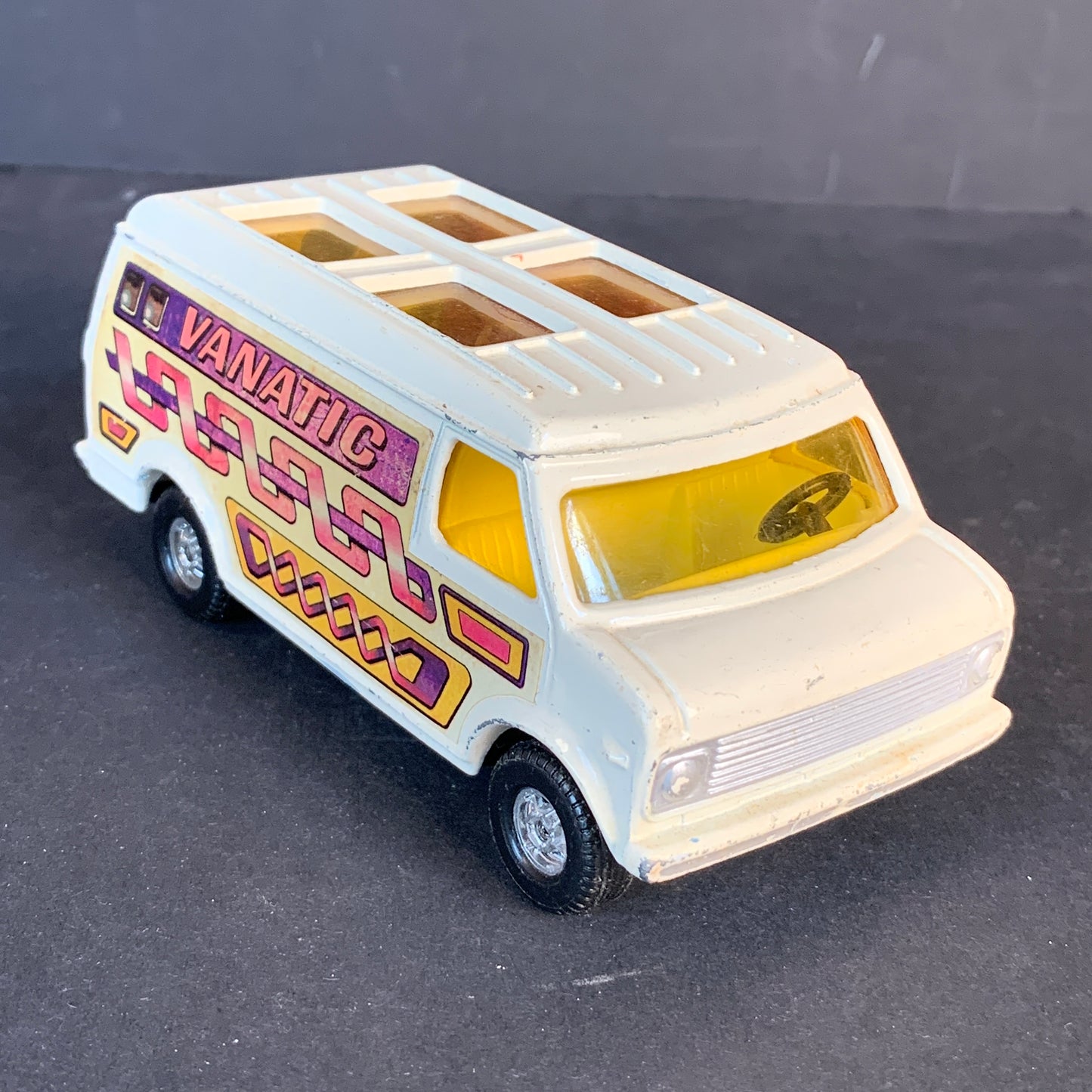 Corgi Toys Chevrolet Van "Vanatic"
